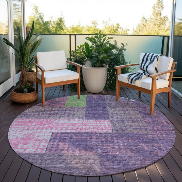 Homeroots 3' Stylish Geometric Washable Area Rug For Indoor/Outdoor Use - Durable, Stain Resistant Design Purple Polyester 612444