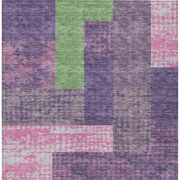 Homeroots 3' Stylish Geometric Washable Area Rug For Indoor/Outdoor Use - Durable, Stain Resistant Design Purple Polyester 612447