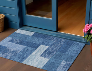 Homeroots 3' Stylish Geometric Washable Area Rug For Indoor/Outdoor Use - Durable, Stain Resistant Design Navy Blue Polyester 612448