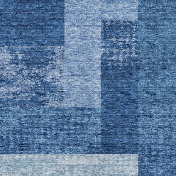 Homeroots 3' Stylish Geometric Washable Area Rug For Indoor/Outdoor Use - Durable, Stain Resistant Design Navy Blue Polyester 612449