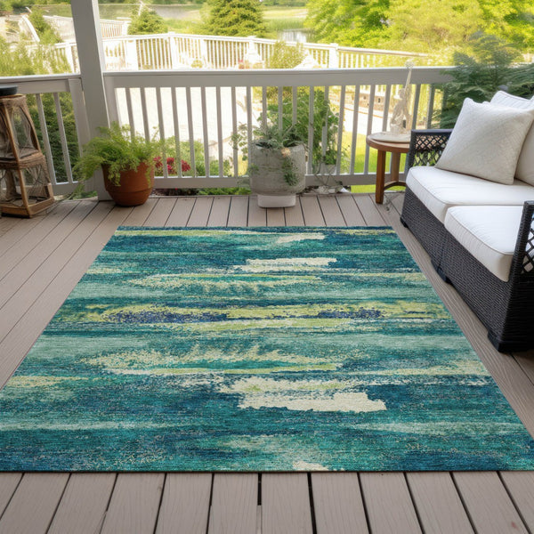 Homeroots 3' Abstract Washable Indoor Outdoor Area Rug In Teal Blue And Navy – Perfect For High Traffic Spaces! Emerald Polyester 612498