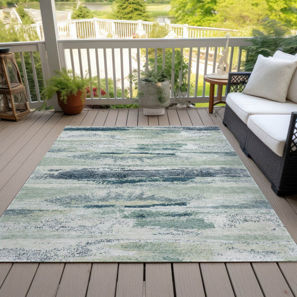 Homeroots 3' Abstract Washable Indoor Outdoor Area Rug In Teal Blue And Navy – Perfect For High Traffic Spaces! Mint Green Polyester 612534