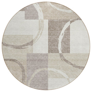 HomeRoots 5' Stylish Ivory and Beige Geometric Washable Indoor/Outdoor Area Rug for Versatile Spaces 8' Round 612583