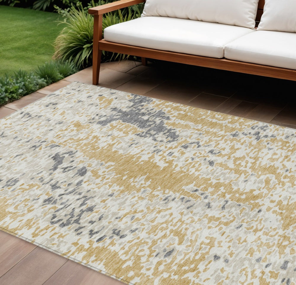 HomeRoots 5' Gold and Ivory Abstract Area Rug - Durable, Washable, Indoor/Outdoor Design for Modern Spaces 10' X 14' 612616