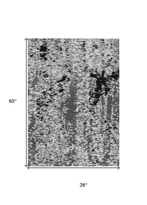 Homeroots 3' Indoor Outdoor Abstract Washable Area Rug - Stylish, Durable, Stain Resistant For Any Space Gray Polyester 612617