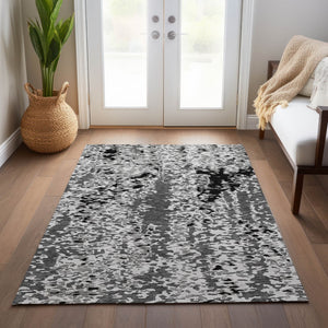 Homeroots 3' Indoor Outdoor Abstract Washable Area Rug - Stylish, Durable, Stain Resistant For Any Space Gray Polyester 612617