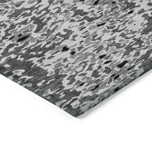 Homeroots 3' Indoor Outdoor Abstract Washable Area Rug - Stylish, Durable, Stain Resistant For Any Space Gray Polyester 612622