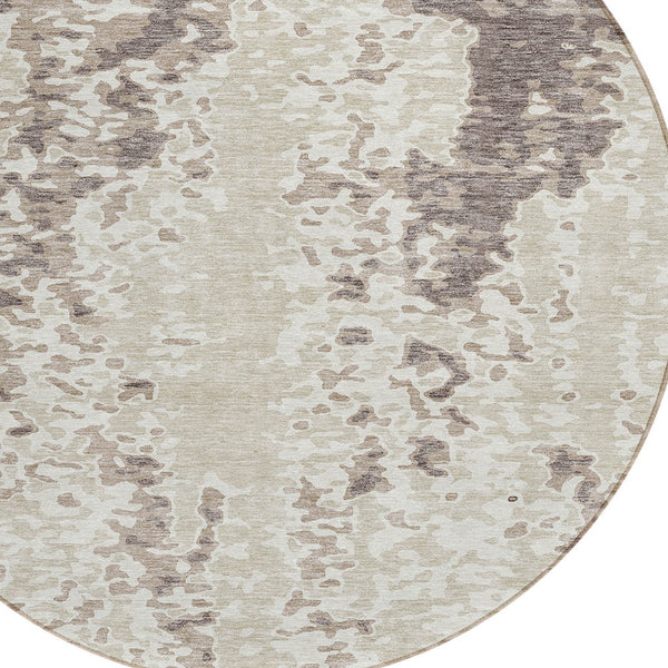 Homeroots 3' Indoor Outdoor Abstract Washable Area Rug - Stylish, Durable, Stain Resistant For Any Space Ivory Polyester 612625