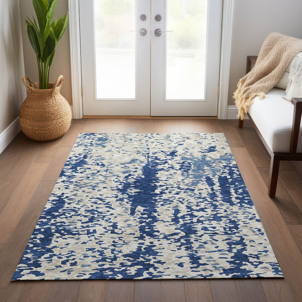 Homeroots 3' Indoor Outdoor Abstract Washable Area Rug - Stylish, Durable, Stain Resistant For Any Space Navy Blue Polyester 612629