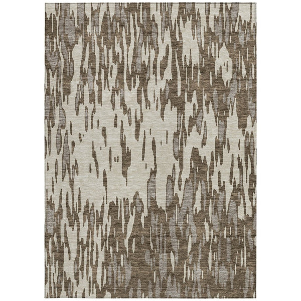 HomeRoots 5' Washable Brown and Ivory Abstract Area Rug - Stylish, Durable Design for Indoor and Outdoor Use 5' X 8' 612642