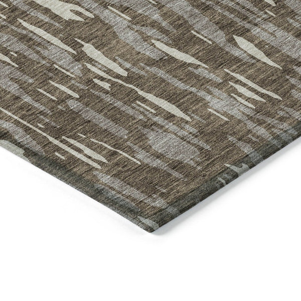 HomeRoots 5' Washable Brown and Ivory Abstract Area Rug - Stylish, Durable Design for Indoor and Outdoor Use 5' X 8' 612642