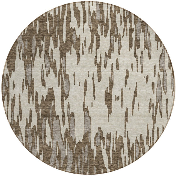HomeRoots 5' Washable Brown and Ivory Abstract Area Rug - Stylish, Durable Design for Indoor and Outdoor Use 8' Round 612643