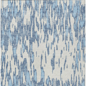 HomeRoots 5' Denim Blue and Ivory Abstract Area Rug – Stylish, Washable Design for Indoor and Outdoor Spaces 5' X 8' 612648