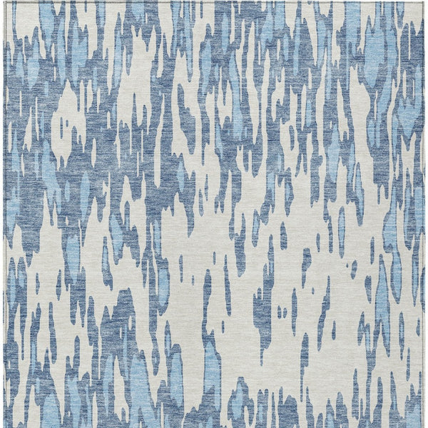 HomeRoots 5' Denim Blue and Ivory Abstract Area Rug – Stylish, Washable Design for Indoor and Outdoor Spaces 5' X 8' 612648