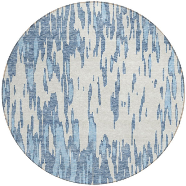HomeRoots 5' Denim Blue and Ivory Abstract Area Rug – Stylish, Washable Design for Indoor and Outdoor Spaces 8' Round 612649