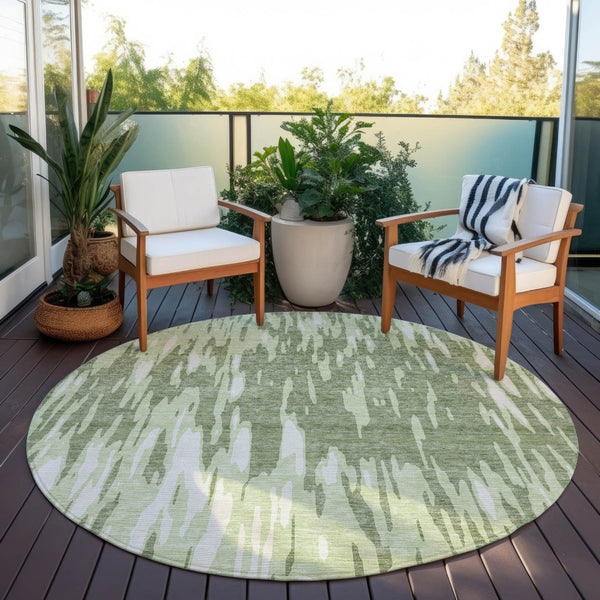 HomeRoots 5' Green and Ivory Abstract Washable Area Rug - Durable, Stylish Design for Indoor and Outdoor Spaces 8' Round 612655