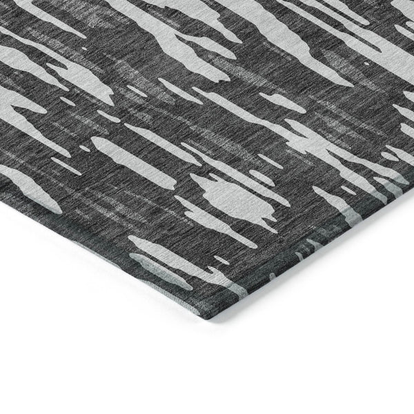 HomeRoots 5' Gray and Ivory Abstract Area Rug - Washable, Durable Design for Indoor and Outdoor Spaces 9' X 12' 612669