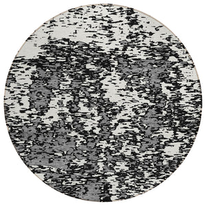 Homeroots 3' Abstract Washable Area Rug - Durable Indoor Outdoor Rectangle Rug For Stylish Spaces Black Polyester 612709