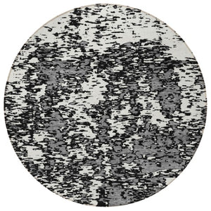 Homeroots 3' Abstract Washable Area Rug - Durable Indoor Outdoor Rectangle Rug For Stylish Spaces Black Polyester 612709