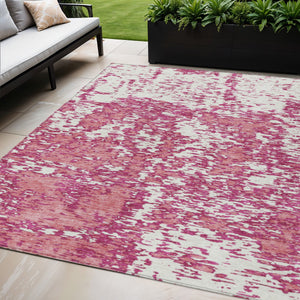 Homeroots 3' Abstract Washable Area Rug - Durable Indoor Outdoor Rectangle Rug For Stylish Spaces Blush Polyester 612714
