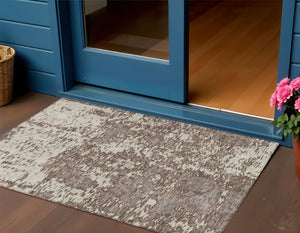 Homeroots 3' Abstract Washable Area Rug - Durable Indoor Outdoor Rectangle Rug For Stylish Spaces Brown Polyester 612719