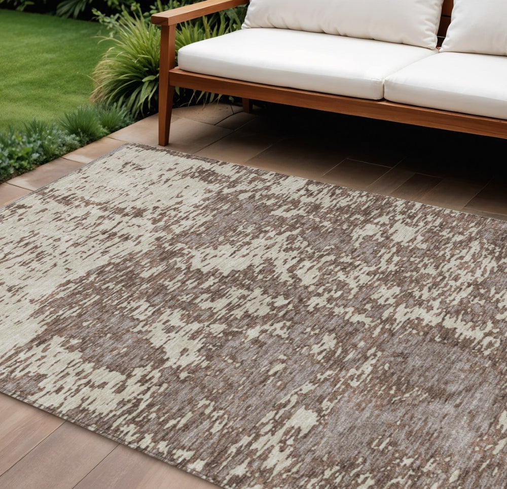 HomeRoots 5' Brown and Ivory Abstract Washable Area Rug for Indoor and Outdoor Spaces – Durable, Stylish, Easy Care 9' X 12' 612723