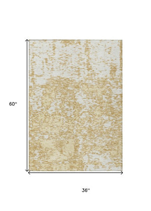 Homeroots 3' Abstract Washable Area Rug - Durable Indoor Outdoor Rectangle Rug For Stylish Spaces Gold Polyester 612737