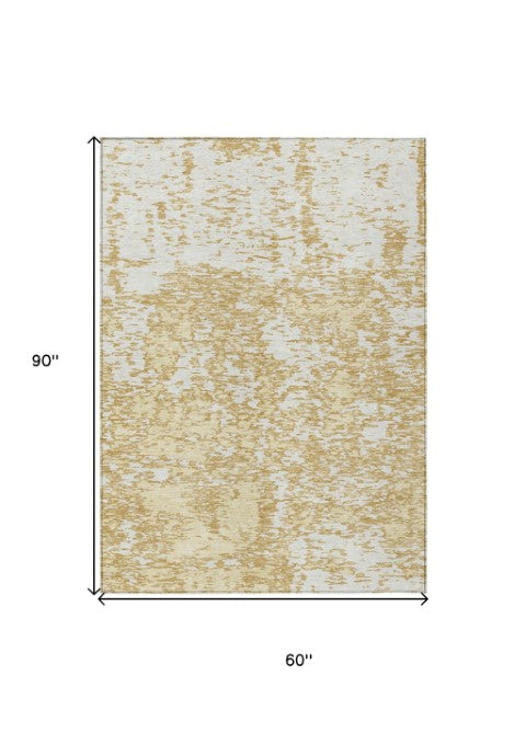 Homeroots 3' Abstract Washable Area Rug - Durable Indoor Outdoor Rectangle Rug For Stylish Spaces Gold Polyester 612738