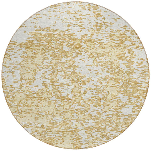 Homeroots 3' Abstract Washable Area Rug - Durable Indoor Outdoor Rectangle Rug For Stylish Spaces Gold Polyester 612739