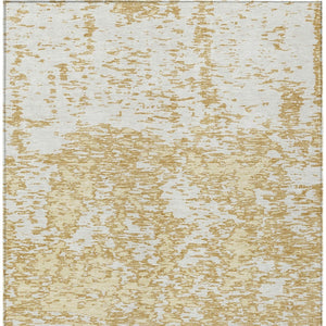 Homeroots 3' Abstract Washable Area Rug - Durable Indoor Outdoor Rectangle Rug For Stylish Spaces Gold Polyester 612740