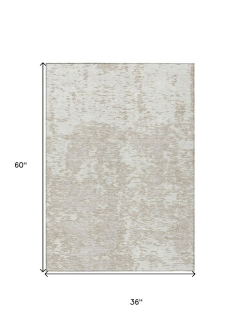 Homeroots 3' Abstract Washable Area Rug - Durable Indoor Outdoor Rectangle Rug For Stylish Spaces Ivory Polyester 612749