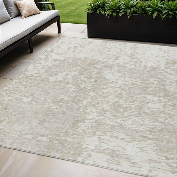 Homeroots 3' Abstract Washable Area Rug - Durable Indoor Outdoor Rectangle Rug For Stylish Spaces Ivory Polyester 612750