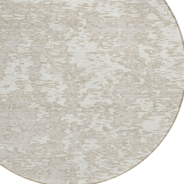 Homeroots 3' Abstract Washable Area Rug - Durable Indoor Outdoor Rectangle Rug For Stylish Spaces Ivory Polyester 612751