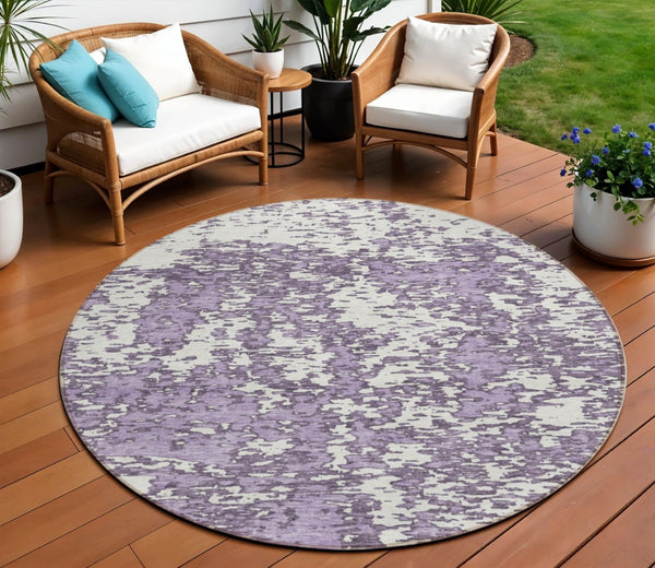 Homeroots 3' Abstract Washable Area Rug - Durable Indoor Outdoor Rectangle Rug For Stylish Spaces Lavender Polyester 612757