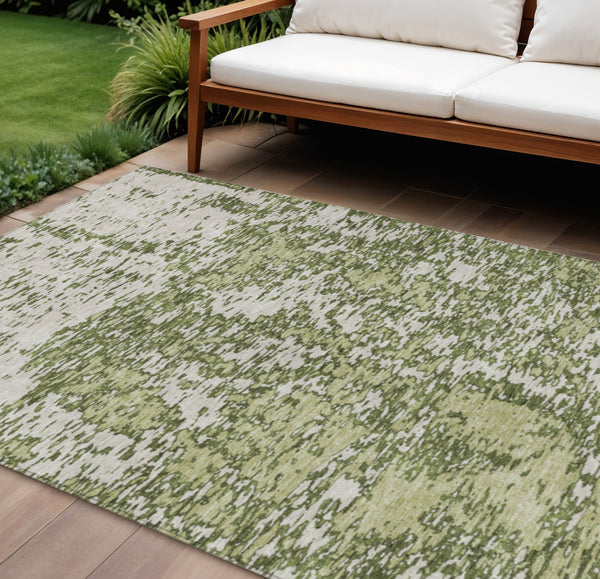 Homeroots 3' Abstract Washable Area Rug - Durable Indoor Outdoor Rectangle Rug For Stylish Spaces Olive Green Polyester 612766