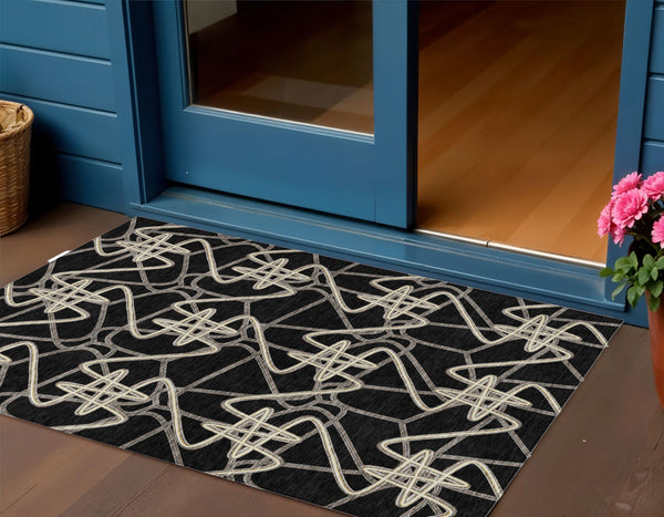 Homeroots 3' Stylish Geometric Washable Area Rug For Indoor And Outdoor Spaces - Durable & Easy To Clean! Black Polyester 612785