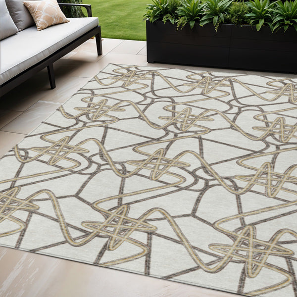 Homeroots 3' Stylish Geometric Washable Area Rug For Indoor And Outdoor Spaces - Durable & Easy To Clean! Ivory Polyester 612810