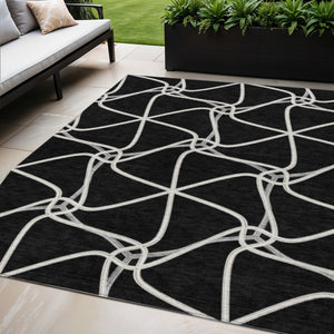 Homeroots 3' X 5' Stylish Geometric Washable Area Rug For Indoor And Outdoor Spaces – Durable & Versatile Black Polyester 612852