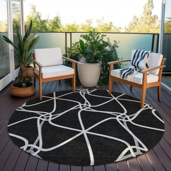 Homeroots 3' X 5' Stylish Geometric Washable Area Rug For Indoor And Outdoor Spaces – Durable & Versatile Black Polyester 612853