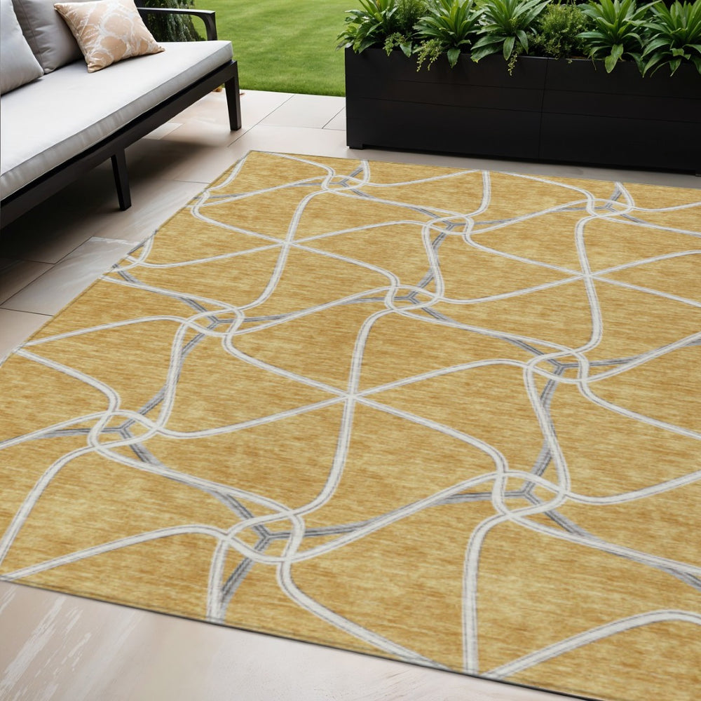 HomeRoots 5' Gold and Ivory Geometric Area Rug - Stylish, Washable Design for Indoor and Outdoor Versatility 5' X 8' 612870