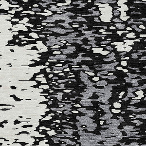 Homeroots 3' Abstract Washable Indoor Outdoor Rug - Durable, Stain Resistant, Versatile For Any Space! Black Polyester 612918