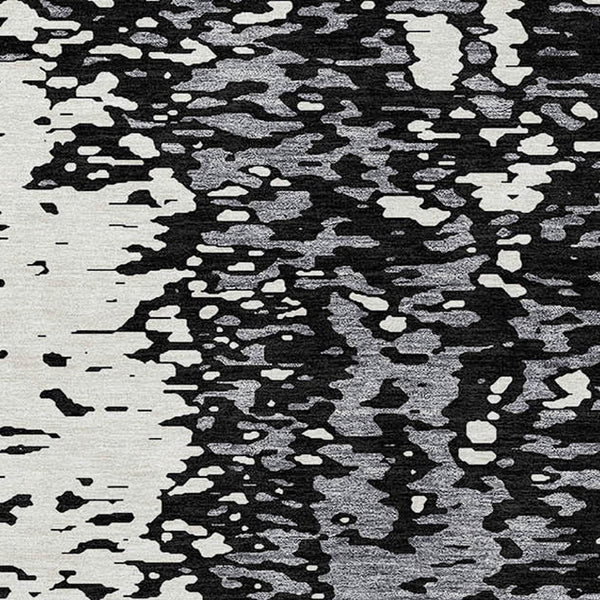 Homeroots 3' Abstract Washable Indoor Outdoor Rug - Durable, Stain Resistant, Versatile For Any Space! Black Polyester 612918