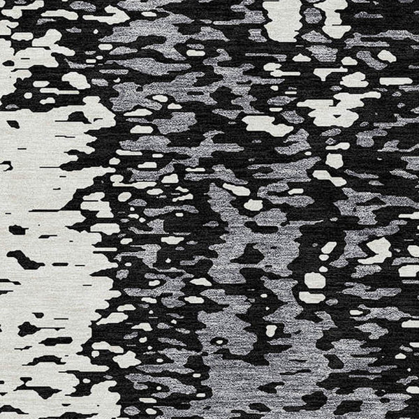 Homeroots 3' Abstract Washable Indoor Outdoor Rug - Durable, Stain Resistant, Versatile For Any Space! Black Polyester 612920