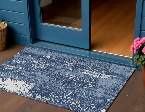 Homeroots 3' Abstract Washable Indoor Outdoor Rug - Durable, Stain Resistant, Versatile For Any Space! Denim Blue Polyester 612929