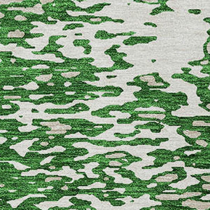 Homeroots 3' Abstract Washable Indoor Outdoor Rug - Durable, Stain Resistant, Versatile For Any Space! Emerald Polyester 612935