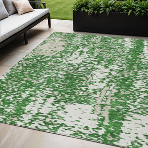 Homeroots 3' Abstract Washable Indoor Outdoor Rug - Durable, Stain Resistant, Versatile For Any Space! Emerald Polyester 612936