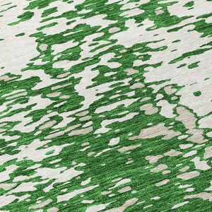 Homeroots 3' Abstract Washable Indoor Outdoor Rug - Durable, Stain Resistant, Versatile For Any Space! Emerald Polyester 612937