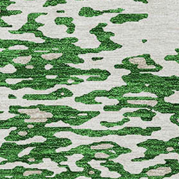 Homeroots 3' Abstract Washable Indoor Outdoor Rug - Durable, Stain Resistant, Versatile For Any Space! Emerald Polyester 612938