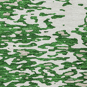 Homeroots 3' Abstract Washable Indoor Outdoor Rug - Durable, Stain Resistant, Versatile For Any Space! Emerald Polyester 612939