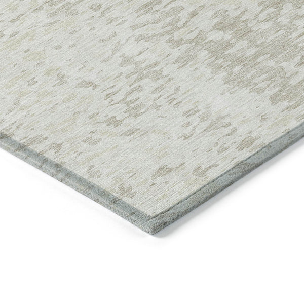 Homeroots 3' Abstract Washable Indoor Outdoor Rug - Durable, Stain Resistant, Versatile For Any Space! Ivory Polyester 612952
